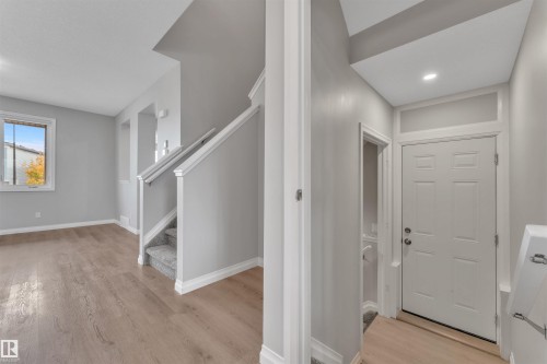 176 Charlesworth Drive, Edmonton, AB - Indoor Photo Showing Other Room