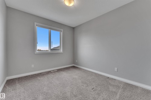 176 Charlesworth Drive, Edmonton, AB - Indoor Photo Showing Other Room