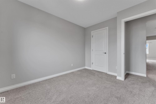 176 Charlesworth Drive, Edmonton, AB - Indoor Photo Showing Other Room