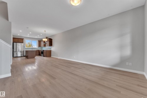 176 Charlesworth Drive, Edmonton, AB - Indoor