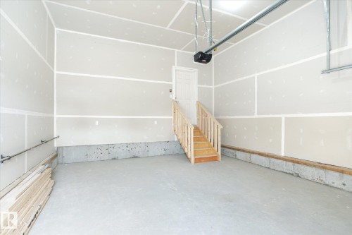 22372 89 Avenue, Edmonton, AB - Indoor