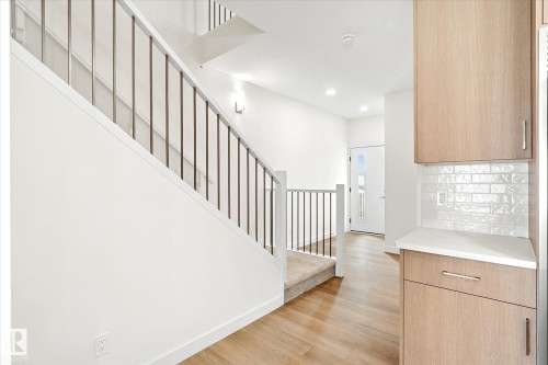 22372 89 Avenue, Edmonton, AB - Indoor Photo Showing Other Room