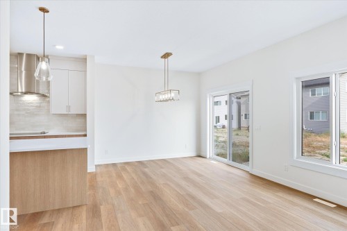 22372 89 Avenue, Edmonton, AB - Indoor