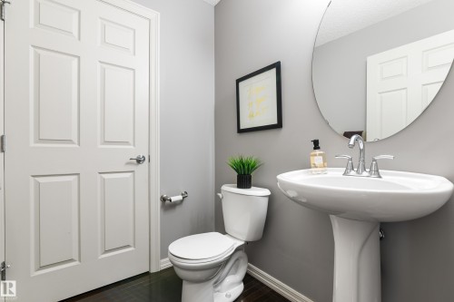 64 2336 Aspen Trail, Sherwood Park, AB - Indoor Photo Showing Bathroom