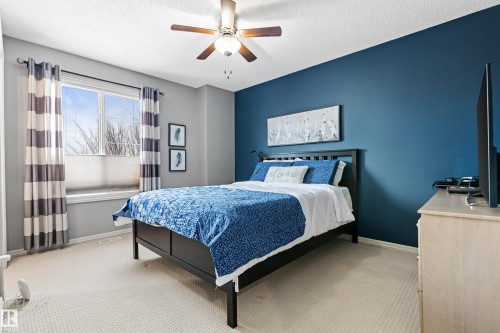 64 2336 Aspen Trail, Sherwood Park, AB - Indoor Photo Showing Bedroom