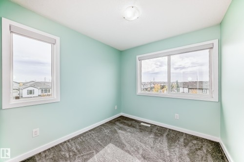 3330 15A Avenue, Edmonton, AB - Indoor Photo Showing Other Room