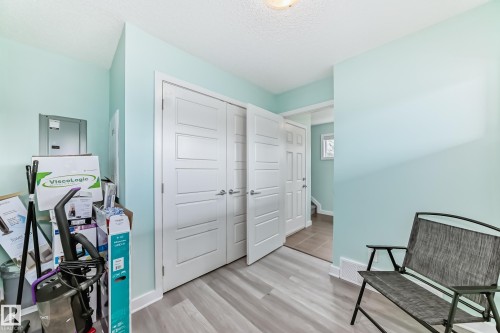 3330 15A Avenue, Edmonton, AB - Indoor Photo Showing Other Room