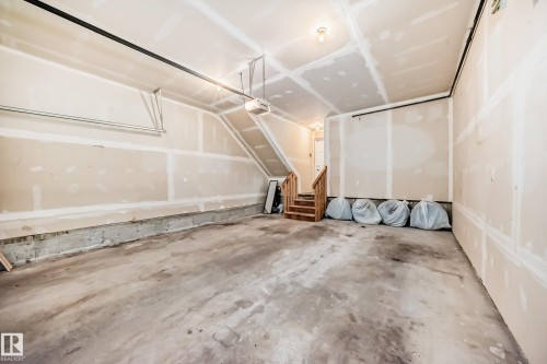 3330 15A Avenue, Edmonton, AB - Indoor Photo Showing Garage