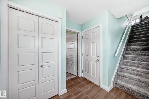 3330 15A Avenue, Edmonton, AB - Indoor Photo Showing Other Room