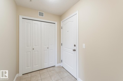 214 12660 142 Avenue, Edmonton, AB - Indoor Photo Showing Other Room