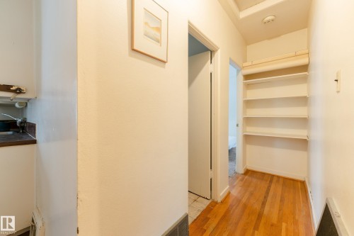 11250 72 Avenue, Edmonton, AB - Indoor