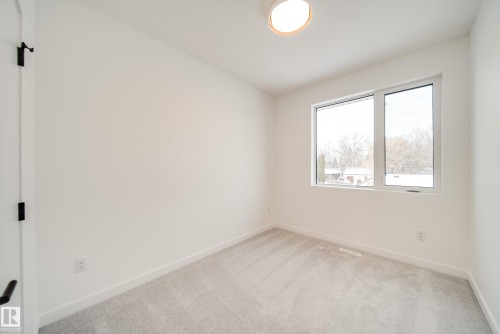 7540 80 Avenue, Edmonton, AB - Indoor Photo Showing Other Room