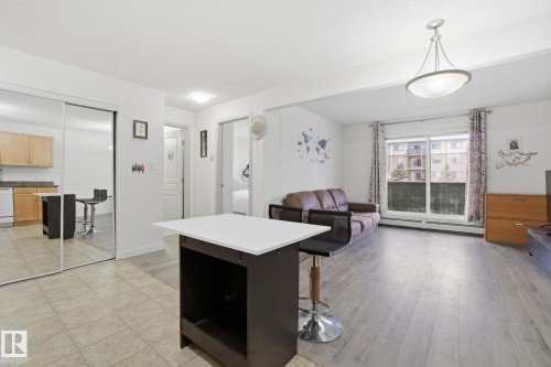 219 309 Clareview Station Drive, Edmonton, AB - Indoor Photo Showing Living Room