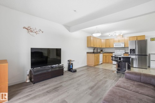 219 309 Clareview Station Drive, Edmonton, AB - Indoor