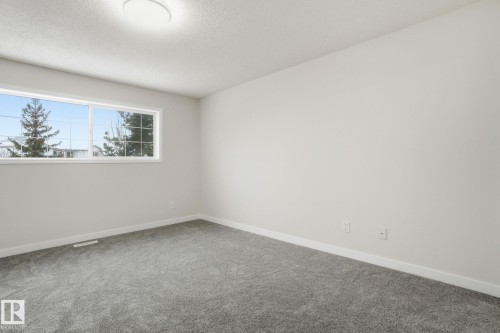 4035 38 Street, Edmonton, AB - Indoor Photo Showing Other Room