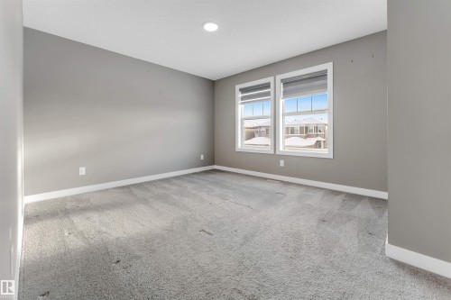 324 36 Avenue Nw, Edmonton, AB - Indoor Photo Showing Other Room