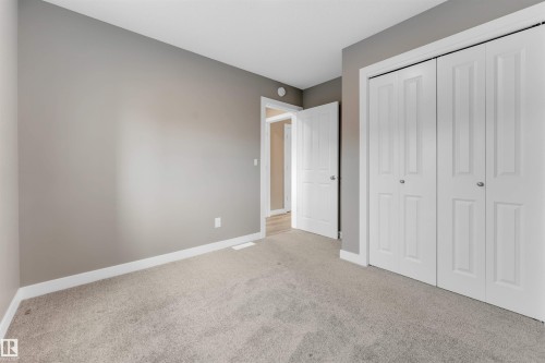 324 36 Avenue Nw, Edmonton, AB - Indoor