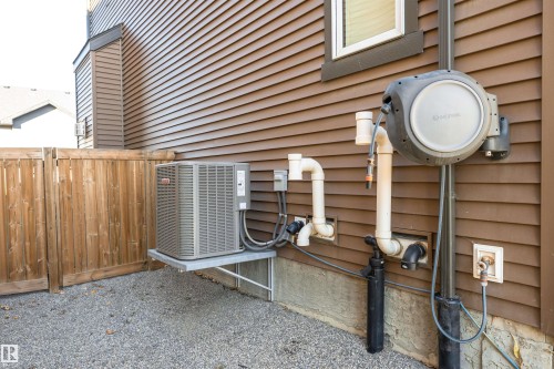 3611 Keswick Boulevard, Edmonton, AB - Outdoor With Exterior