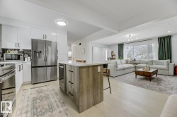 6823 98 Avenue  Edmonton, AB T6A 0A6