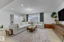 6823 98 Avenue, Edmonton, AB  - Indoor Photo Showing Living Room 