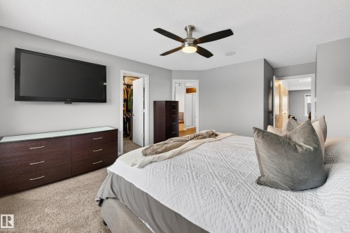 21711 85 Avenue, Edmonton, AB - Indoor Photo Showing Bedroom