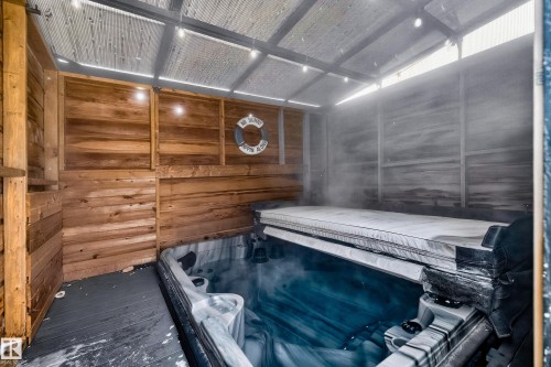 21711 85 Avenue, Edmonton, AB - Indoor Photo Showing Other Room