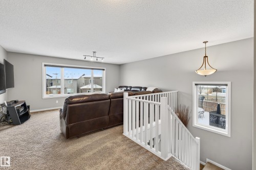 21711 85 Avenue, Edmonton, AB - Indoor