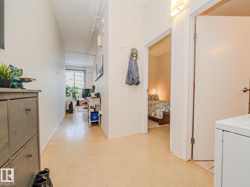 1603 10024 Jasper Avenue, Edmonton, AB - Indoor