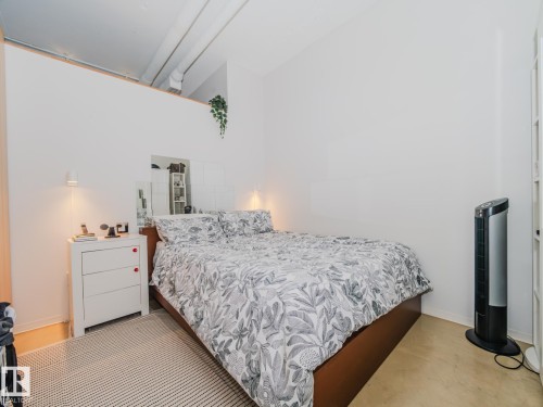 1603 10024 Jasper Avenue, Edmonton, AB - Indoor Photo Showing Bedroom