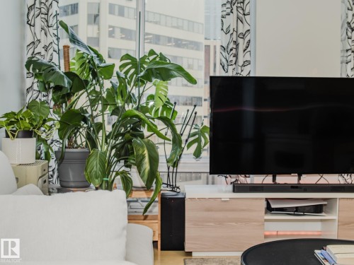 1603 10024 Jasper Avenue, Edmonton, AB - Indoor