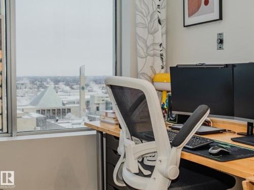 1603 10024 Jasper Avenue, Edmonton, AB - Indoor