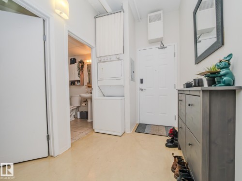 1603 10024 Jasper Avenue, Edmonton, AB - Indoor Photo Showing Laundry Room