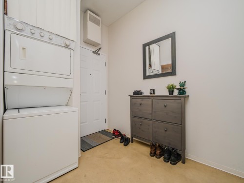 1603 10024 Jasper Avenue, Edmonton, AB - Indoor Photo Showing Laundry Room