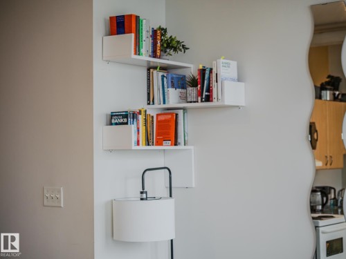 1603 10024 Jasper Avenue, Edmonton, AB - Indoor