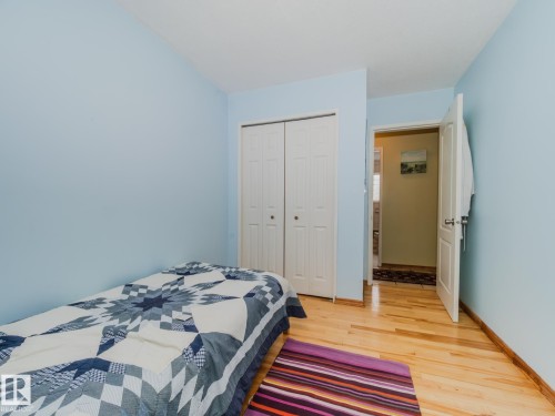 15212 60 Street, Edmonton, AB - Indoor Photo Showing Bedroom