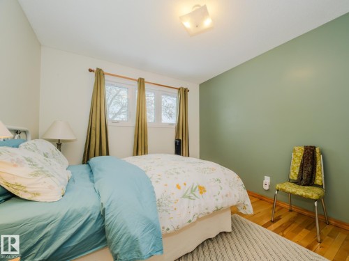 15212 60 Street, Edmonton, AB - Indoor Photo Showing Bedroom