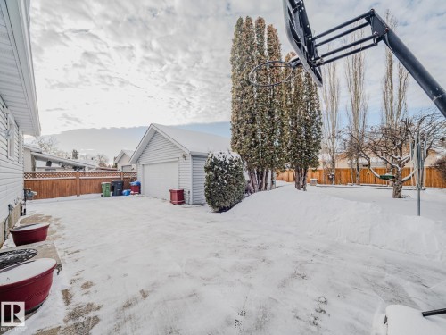 15212 60 Street, Edmonton, AB - Outdoor