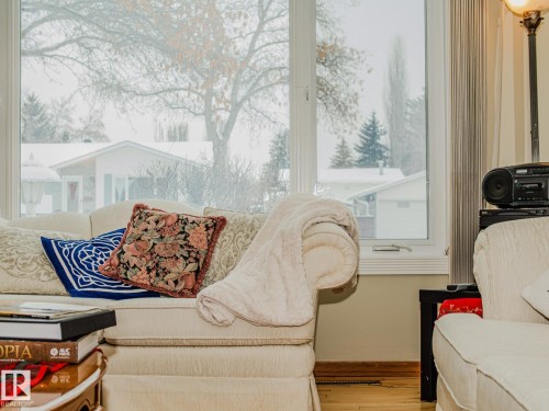 15212 60 Street, Edmonton, AB - Indoor