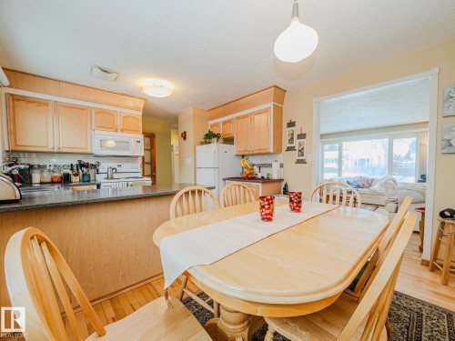 15212 60 Street, Edmonton, AB - Indoor Photo Showing Other Room