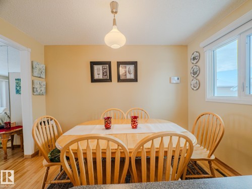 15212 60 Street, Edmonton, AB - Indoor Photo Showing Dining Room