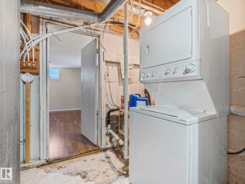 11927 68 Street, Edmonton, AB - Indoor Photo Showing Laundry Room