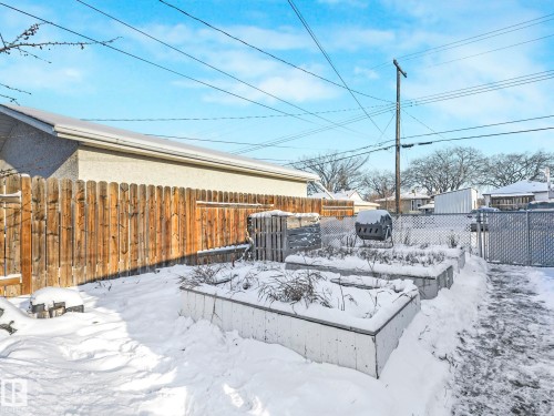 11927 68 Street, Edmonton, AB - Outdoor