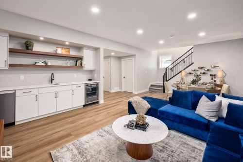 15 Newbury Circle, Sherwood Park, AB - Indoor Photo Showing Living Room