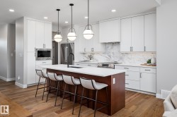 15 Newbury Circle  Sherwood Park, AB T8B 0G1