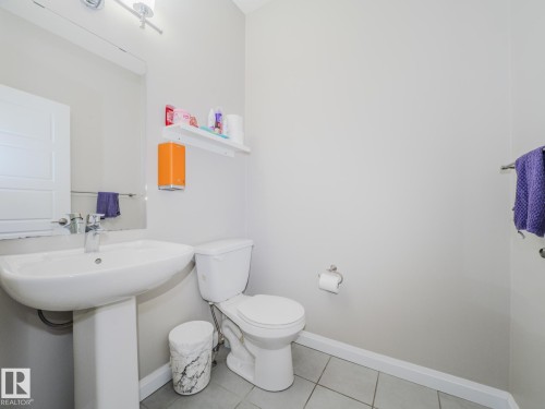 14 3710 Allan Drive, Edmonton, AB - Indoor Photo Showing Bathroom