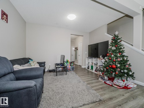 14 3710 Allan Drive, Edmonton, AB - Indoor Photo Showing Living Room