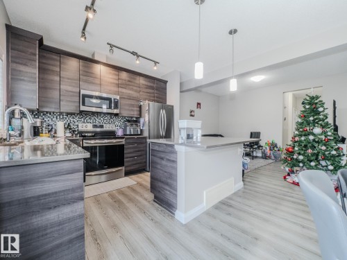 14 3710 Allan Drive, Edmonton, AB - Indoor Photo Showing Kitchen With Stainless Steel Kitchen With Upgraded Kitchen