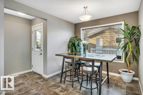 1512 70 Street Sw, Edmonton, AB - Indoor