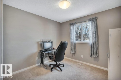 1512 70 Street Sw, Edmonton, AB - Indoor Photo Showing Office