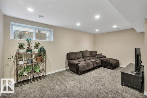 1512 70 Street Sw, Edmonton, AB - Indoor Photo Showing Other Room